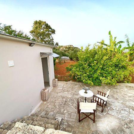 Mg Cozy Garden View Studio Korakiai ภายนอก รูปภาพ